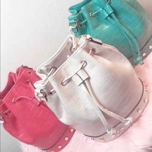 Trendy Drawstring Handbags